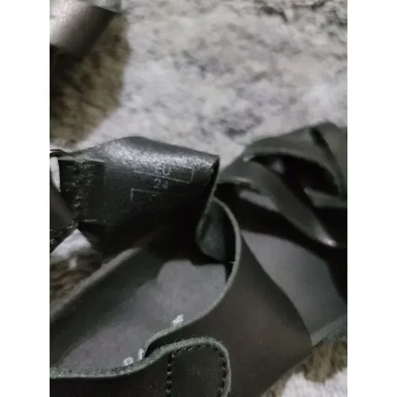 Zara Black Leather Sandals size 24 - Picture 6 of 6